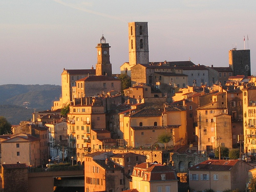The Western of the French Riviera and its Hilltop Villages